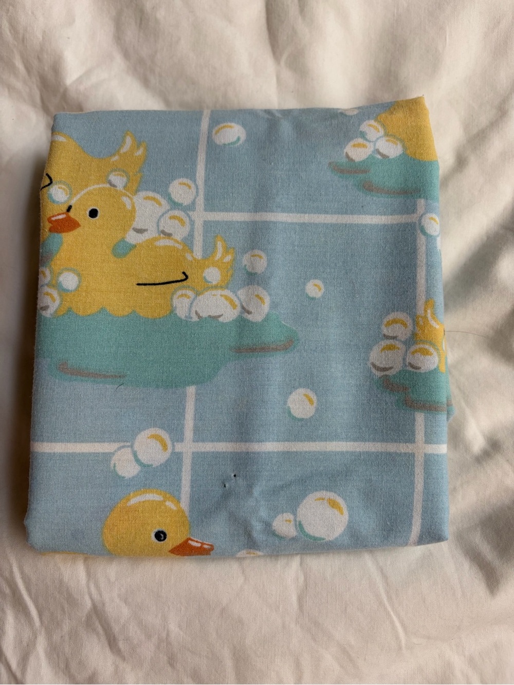 Vintage Cotton “Rubber Ducks in a Bubble Bath” Sheet Set